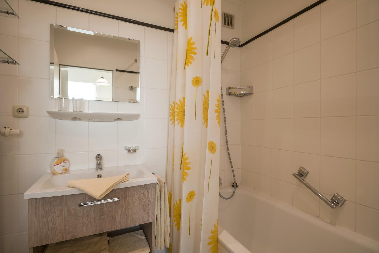3 Sterne Komfortable Ferienwohnung Mit Einem Traum Blick Zu Den Bergen Sauna Spielzimmer Kueche Garage 27 Oberaudorf Esterno foto